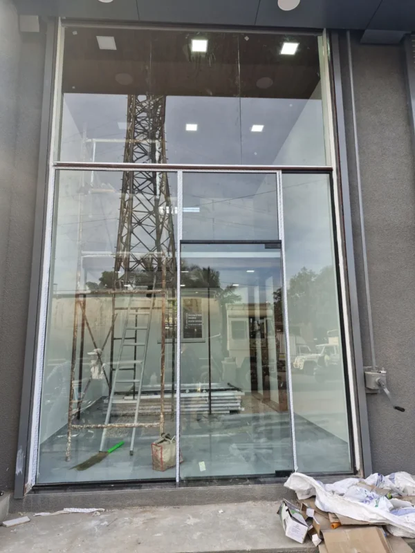 Toughened glass partition installation in Pune. Affordable toughened glass partition service