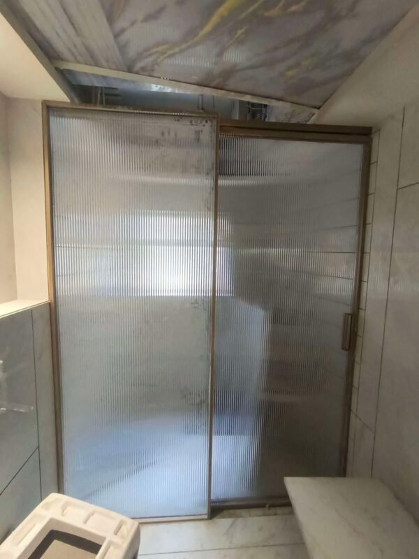 shower-cubicle-scaled